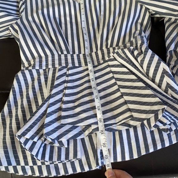 COPY - Chicwish size Small L/S blouse striped - Picture 4 of 7
